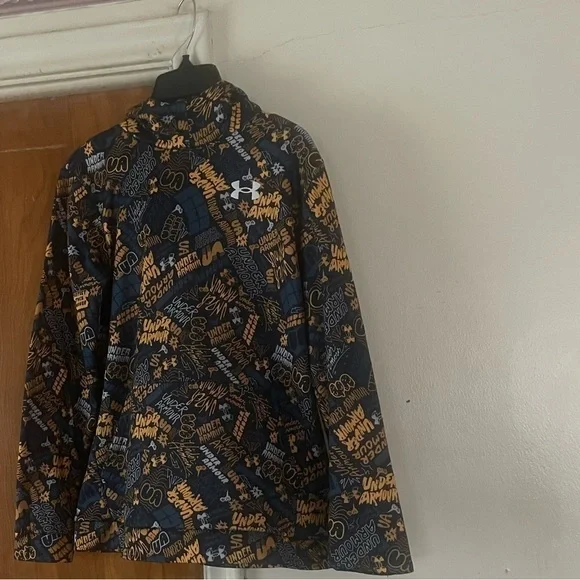 Under Armour graffiti hoodie sweatshirt youth size large - Picture 2 of 4